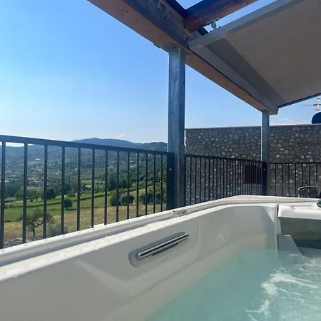 Апартаменты Corte Casara Pool & Nature
